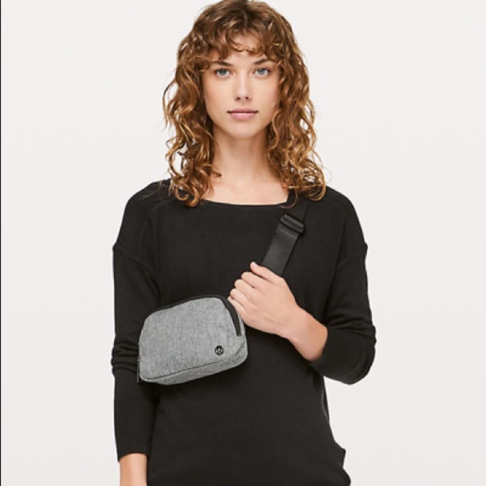 Lululemon Everywhere Belt Bag